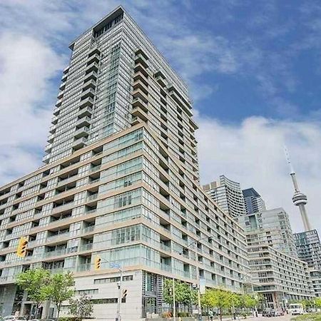 Three-Bedroom Condo With Free Parking Nearby Cn Tower With Lake View Toronto Buitenkant foto